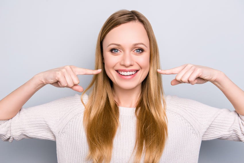 Sorriso com facetas de Ziconium